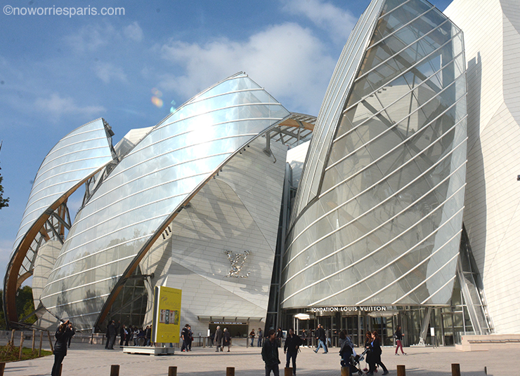 A New Art Palace Sets Sail in Paris: on Frank Gehry's Fondation